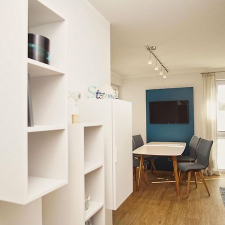 Zentrale Fewo Mit Terrasse, Gratis Nutzung Vom Ahoi Erlebnisbad Und Sauna In Sellin - Villa Anni Fewo 02 ゲーレン エクステリア 写真