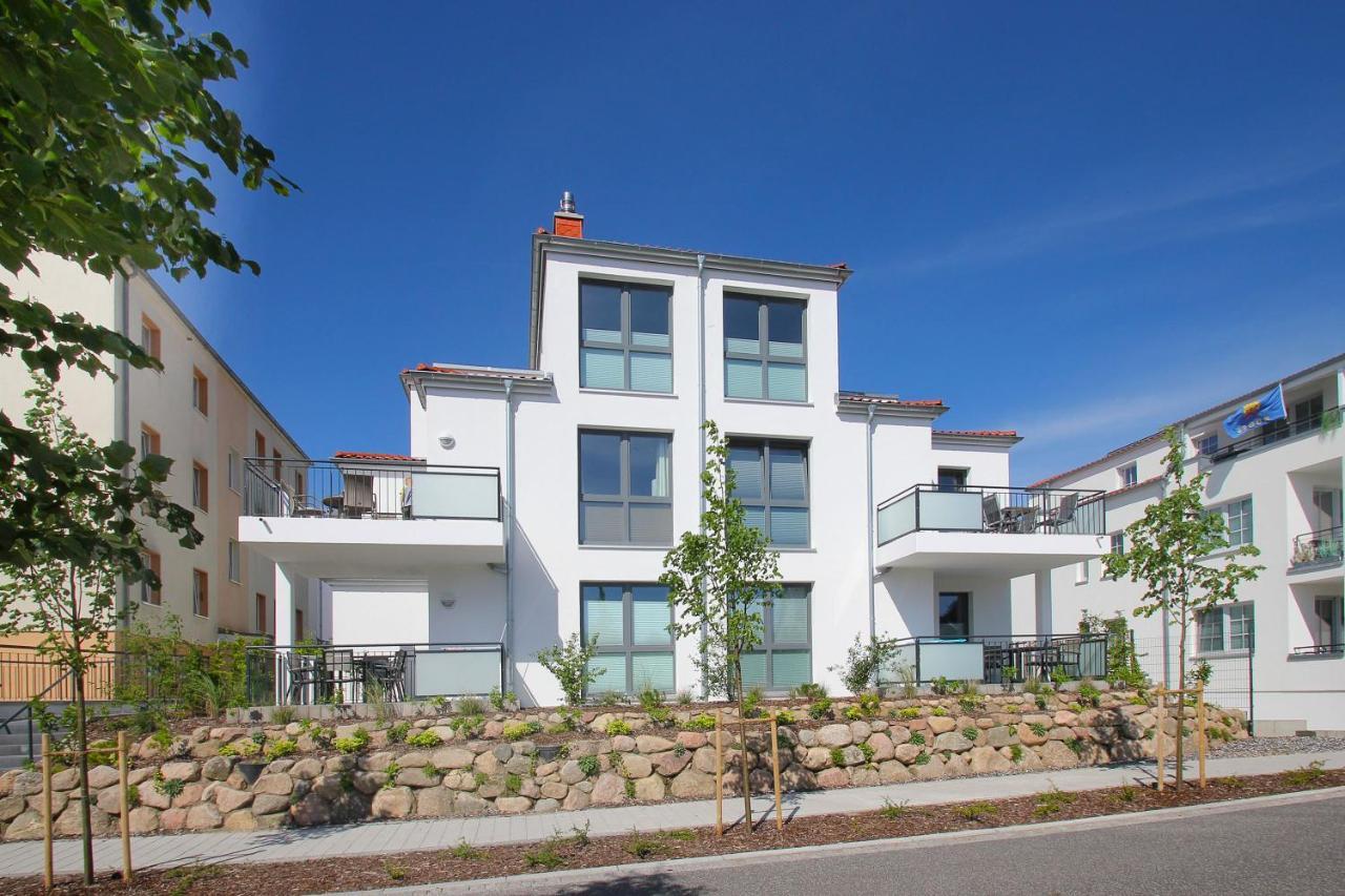 Zentrale Fewo Mit Terrasse, Gratis Nutzung Vom Ahoi Erlebnisbad Und Sauna In Sellin - Villa Anni Fewo 02 ゲーレン エクステリア 写真