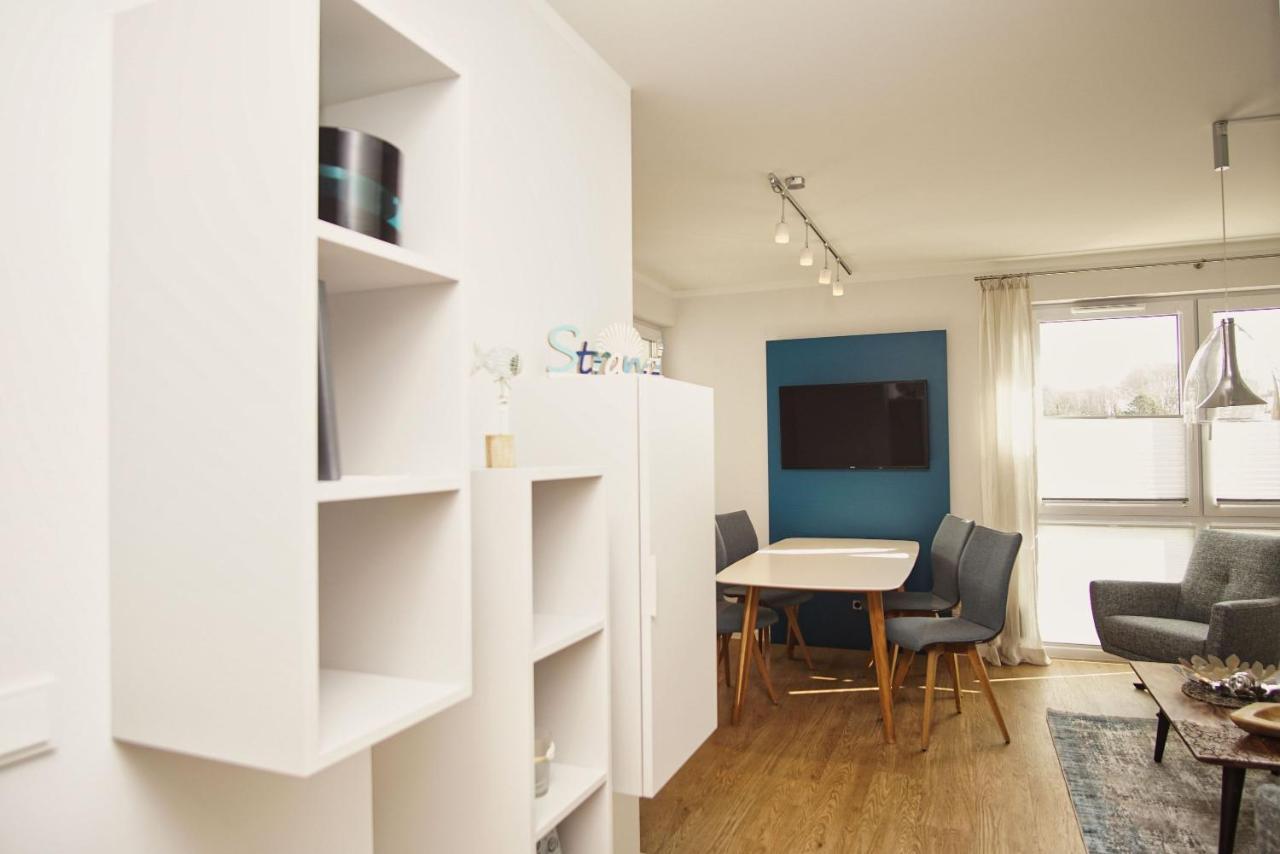 Zentrale Fewo Mit Terrasse, Gratis Nutzung Vom Ahoi Erlebnisbad Und Sauna In Sellin - Villa Anni Fewo 02 ゲーレン エクステリア 写真